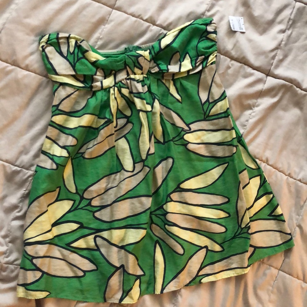 Adorable strapless top!!!!